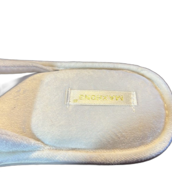 EUC Maxhong Cream Thong Slippers - Picture 6 of 6